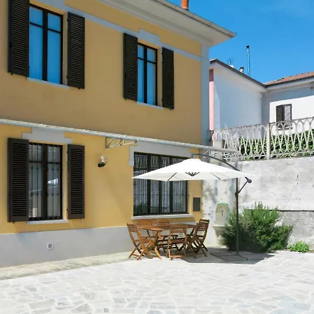 Locazione Turistica Ferienhaus Hébergement de vacances *
